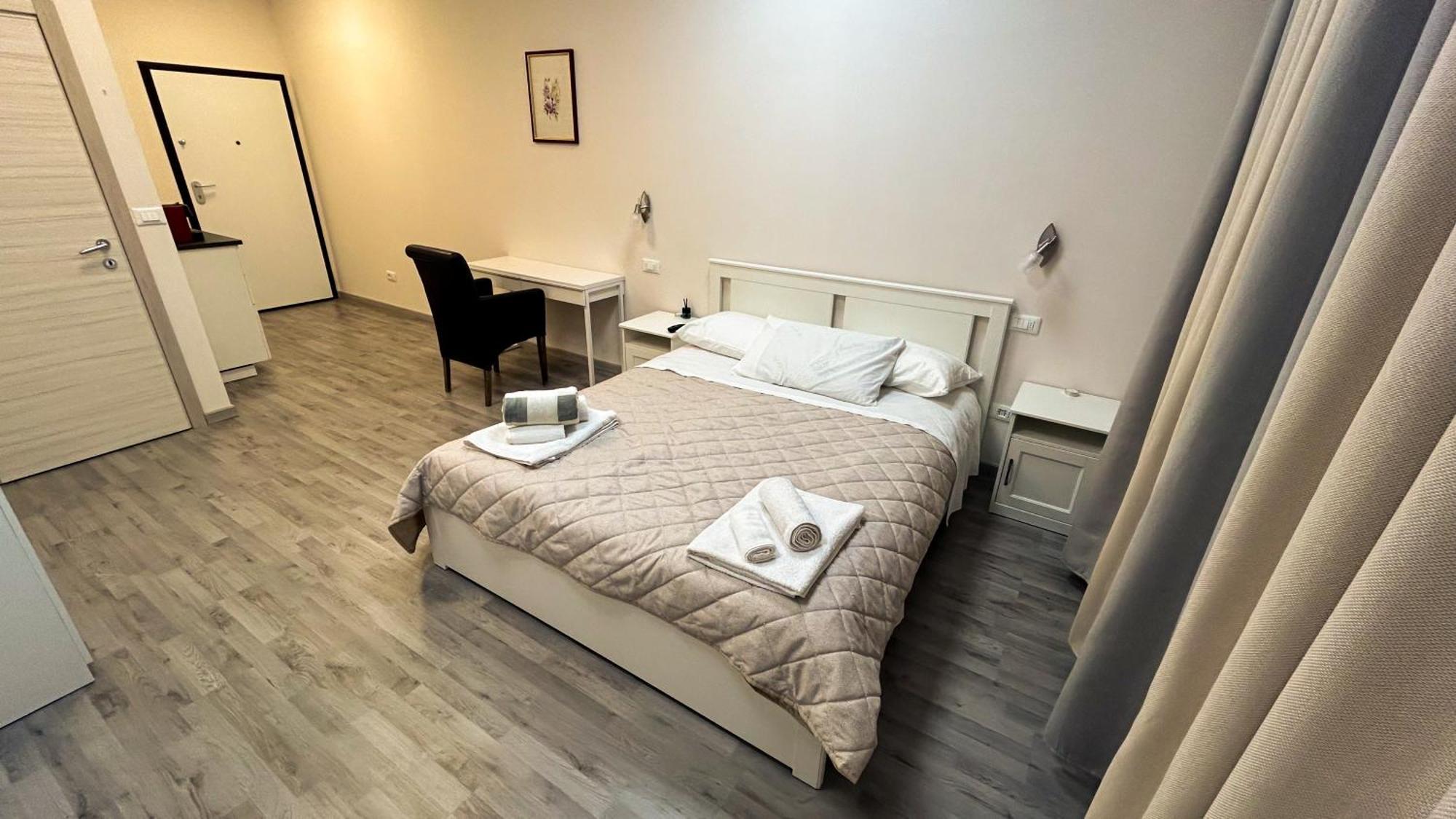 Loft Office 17 Hotel Castel Maggiore Exterior photo